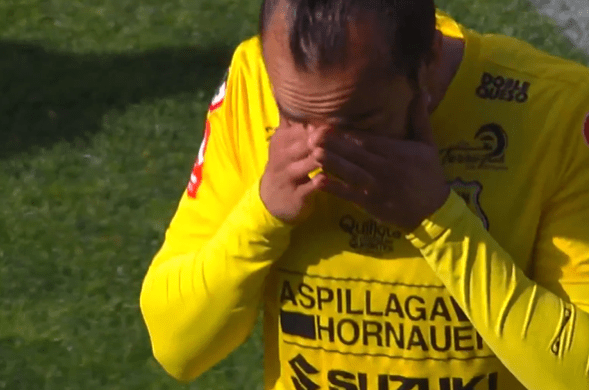 Mathías Vidangossy llora la partida de José&nbsp;Sulantay