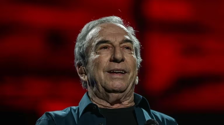 José Luis Perales desmiente rumores que lo dieron por muerto: «Estoy más vivo que&nbsp;nunca»