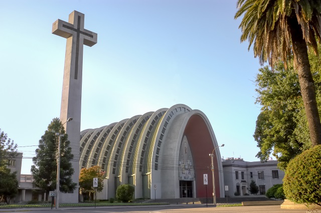 Vandalizan Catedral de Chillán durante la madrugada: autoridades condenaron el&nbsp;hecho