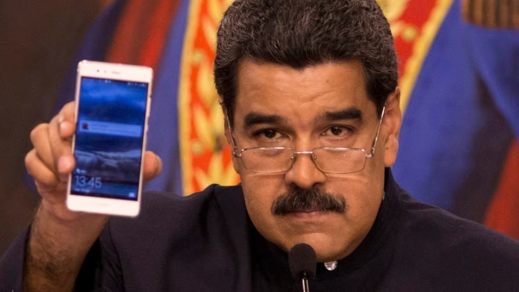 Maduro acusa a WhatsApp de compartir datos de venezolanos con la&nbsp;oposición