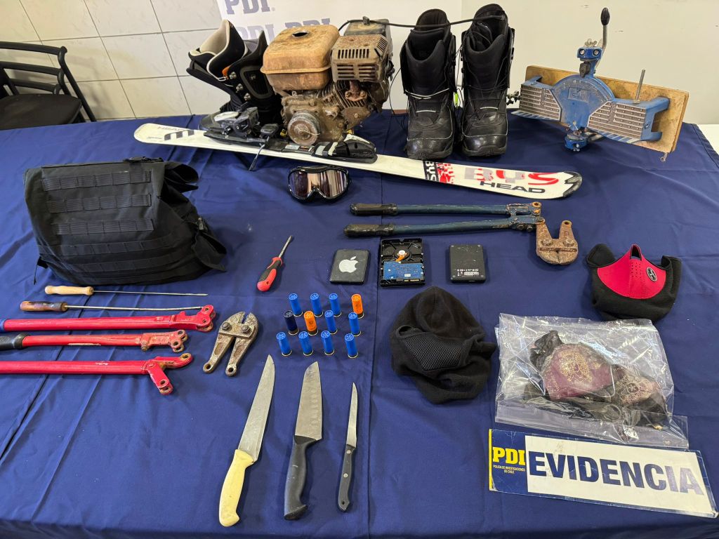 Detienen a dos personas por ocupación forzosa en Chillán: mantenían armas y&nbsp;munición