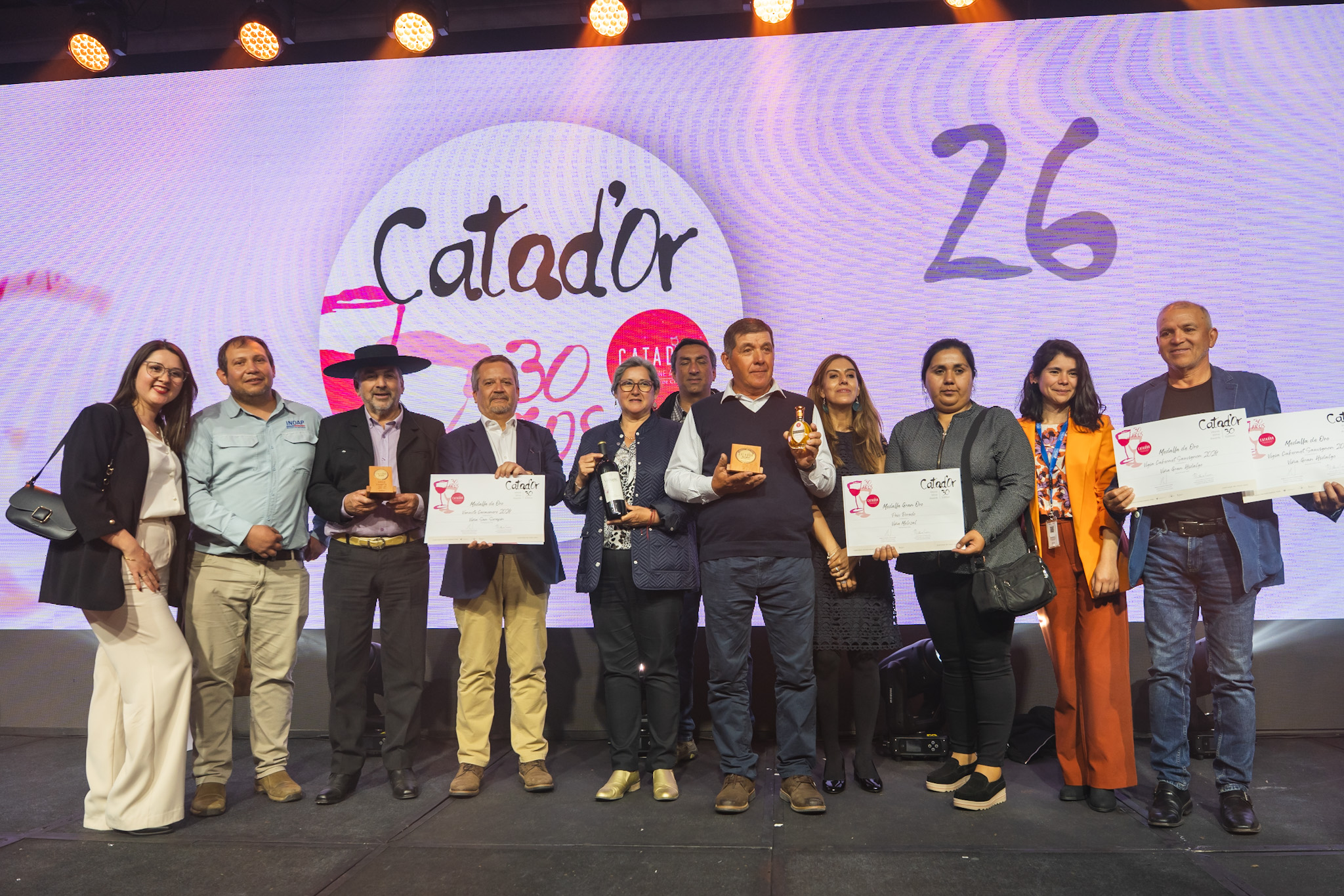 Las cepas patrimoniales vuelven a brillar: vino cinsault del Itata y brandy país del Maule triunfan en Catad’Or 2025 