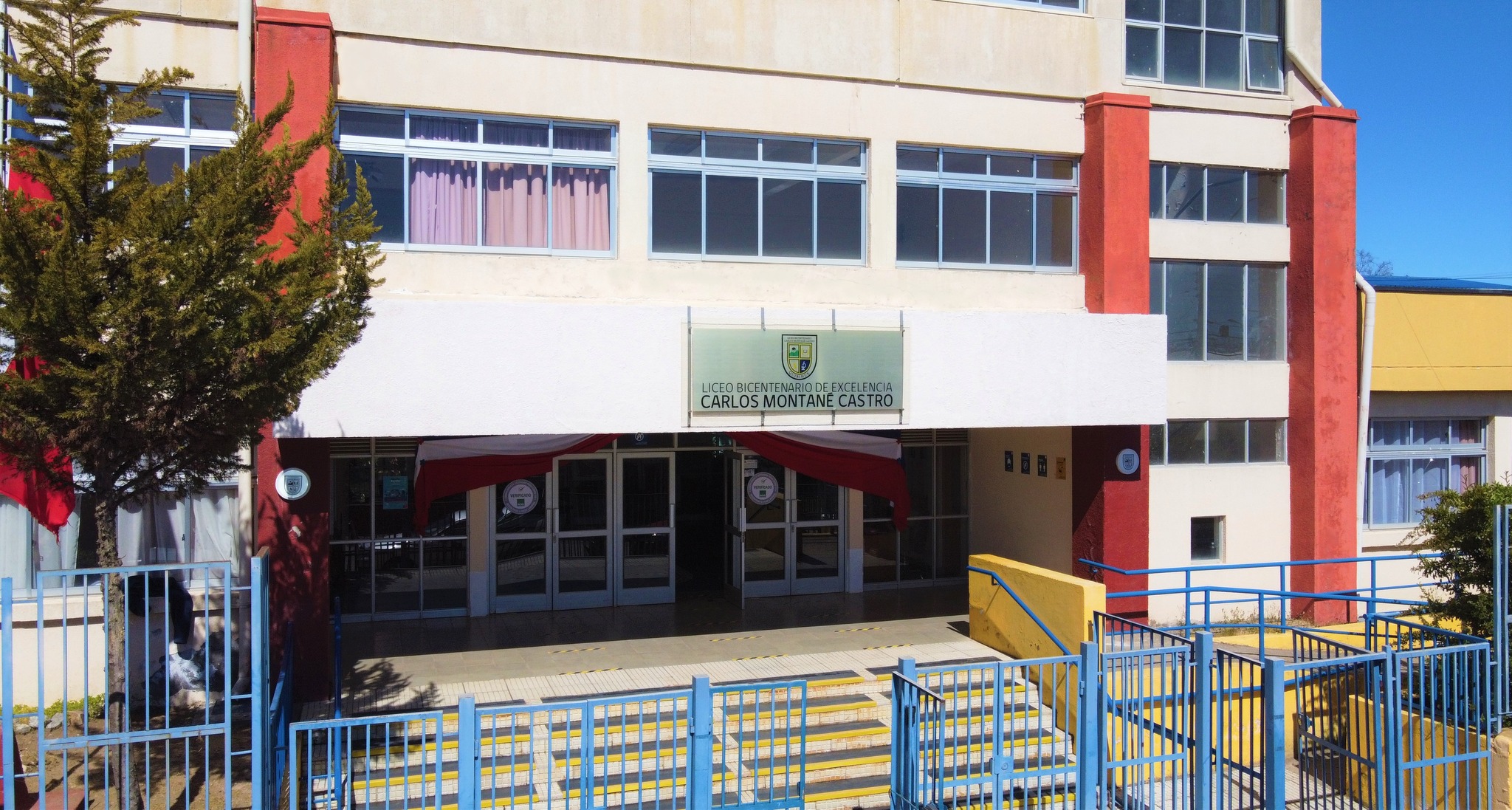 Amenaza de tiroteo en liceo: activan protocolo de seguridad y presencia policial