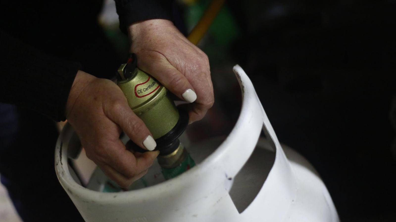 Gobierno habilita cupón de gas licuado en plena baja de temperaturas: así puede beneficiar a familias de Ñuble
